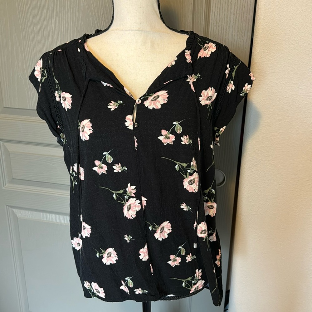 Buffalo flowy summer top